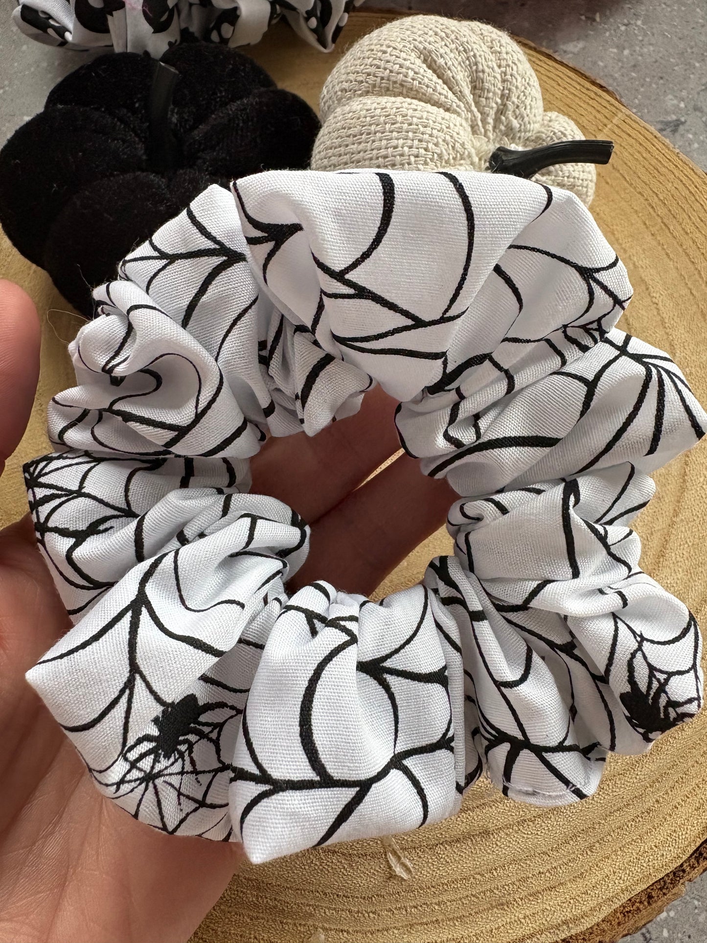 Halloween spider web - regular
