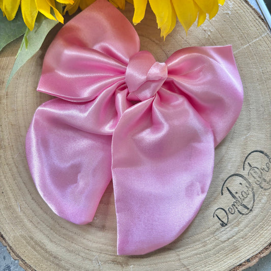 Light pink handmade hair bows