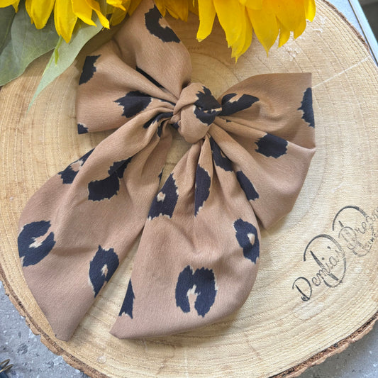Leopard hair bow